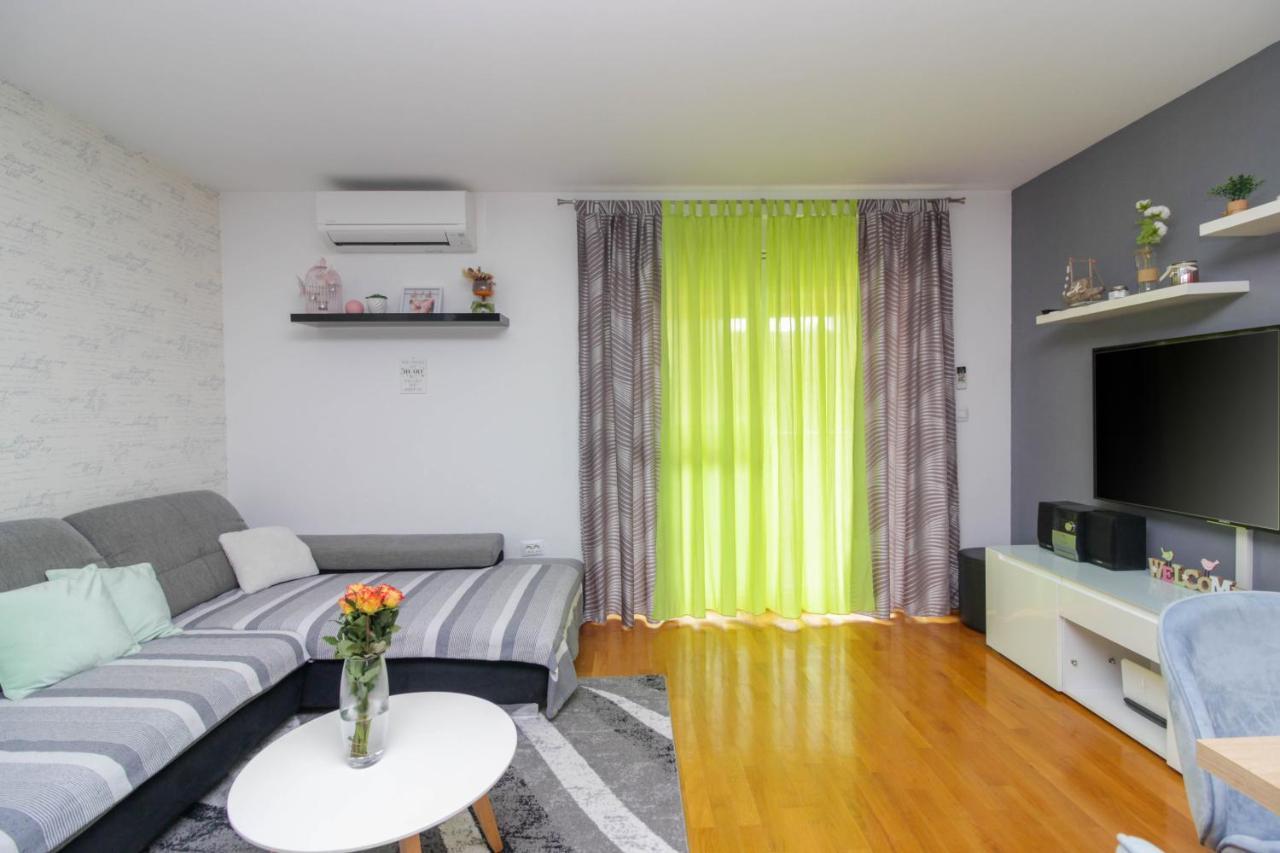 Apartman Tara *